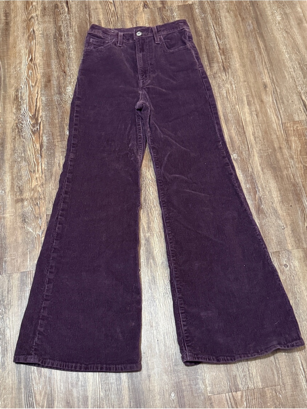 Levi's Ribcage Bell Corduroy Wide Leg Pants Women's 26 High Rise in Dark Purple